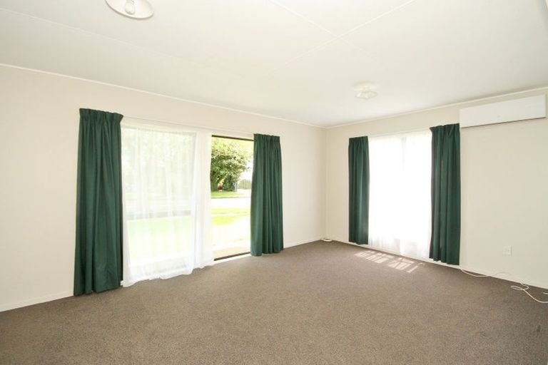 Photo of property in 13 Adkin Avenue, Levin, 5510