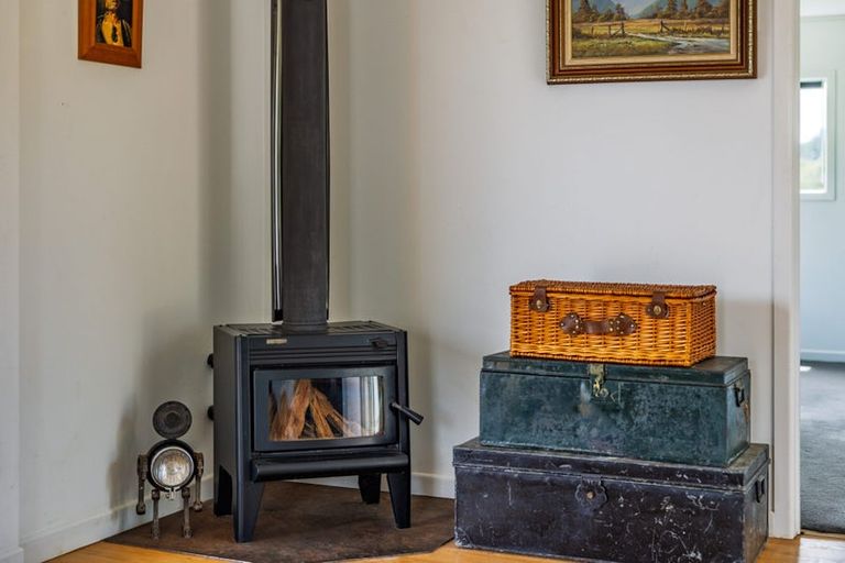 Photo of property in 6 Te Pahi River Drive, Paparoa, Maungaturoto, 0583