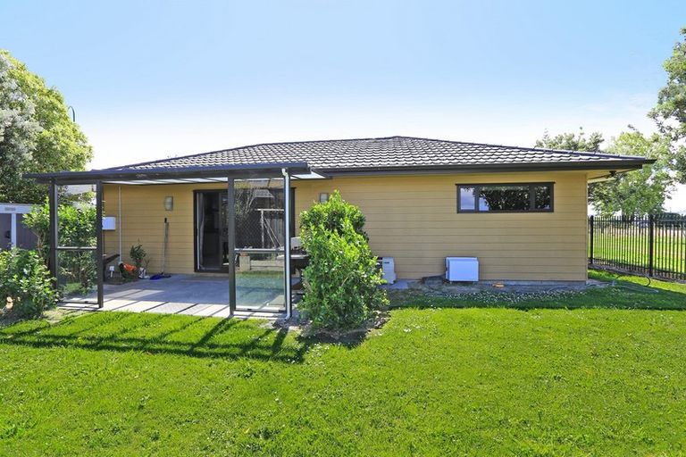 Photo of property in 3 Mcnaughton Place, Onekawa, Napier, 4110