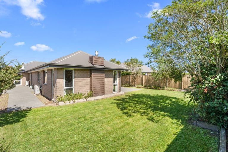 Photo of property in 36 Little Oaks Drive, Yaldhurst, Christchurch, 8042