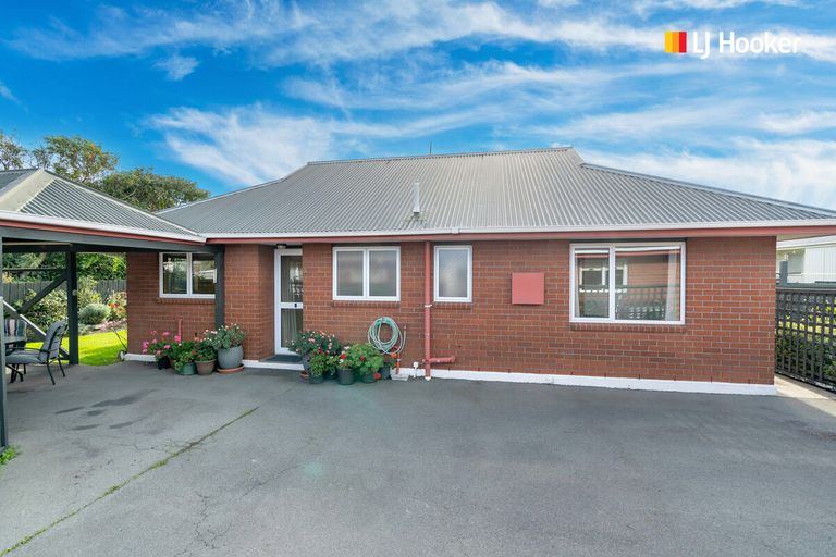 Photo of property in 176c Melbourne Street, South Dunedin, Dunedin, 9012