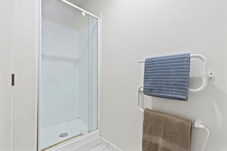 Photo of property in Terrace Tower Apartments, 8e/126 The Terrace, Wellington Central, Wellington, 6011