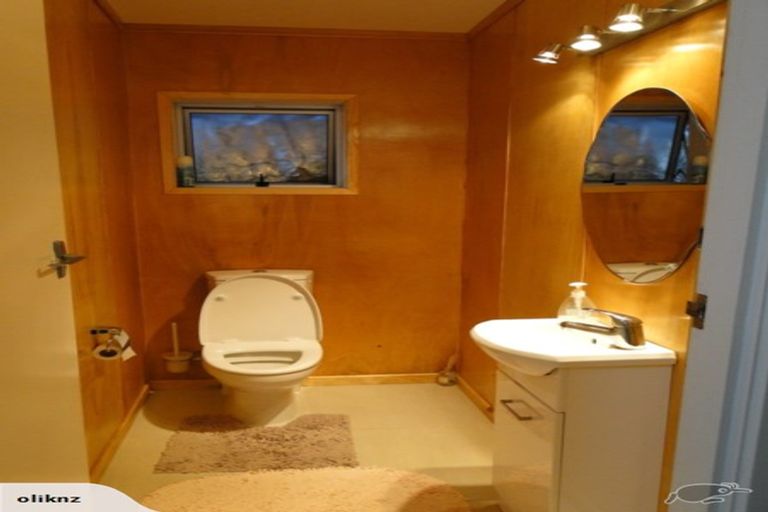 Photo of property in 62 Park Road, Glenfield, Auckland, 0629