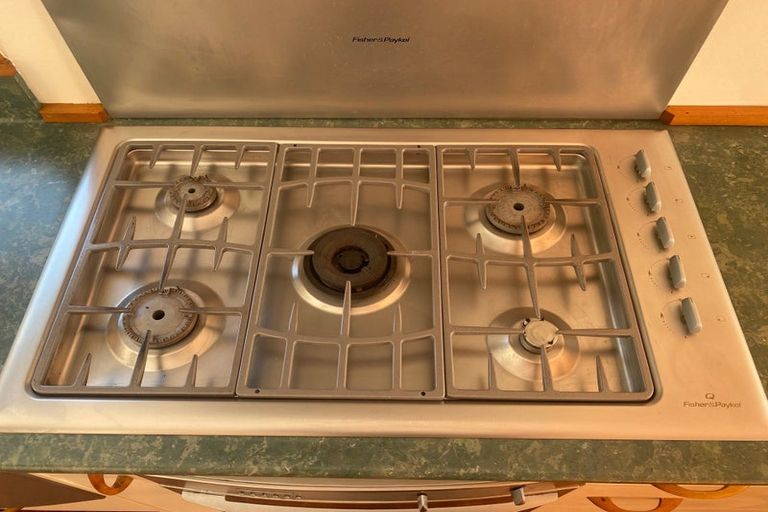 Photo of property in 21 Otakau Road, Milford, Auckland, 0620