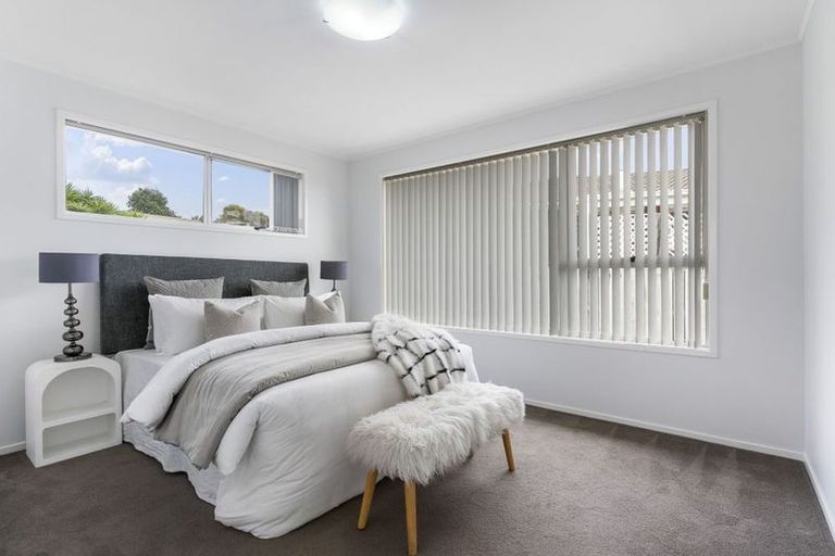 Photo of property in 54 Cockayne Crescent, Sunnynook, Auckland, 0620