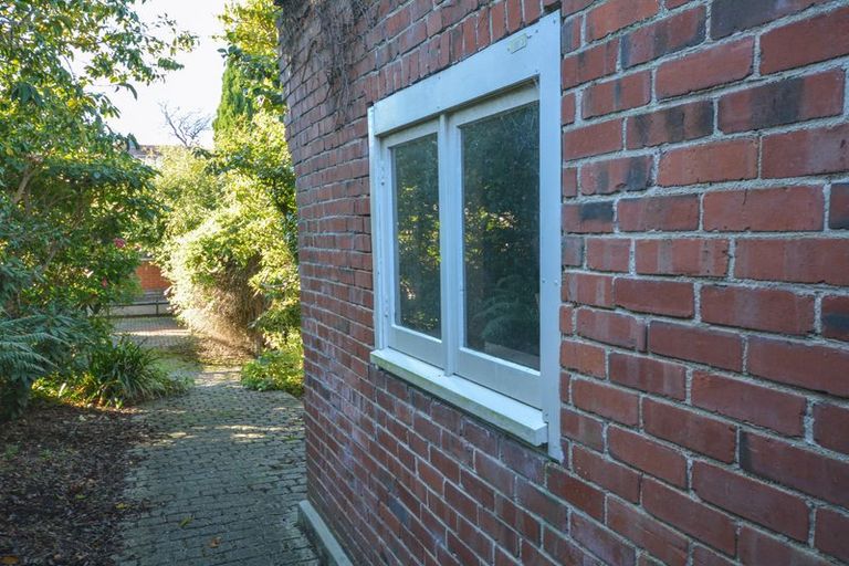 Photo of property in 27 Pacific Street, Roslyn, Dunedin, 9010