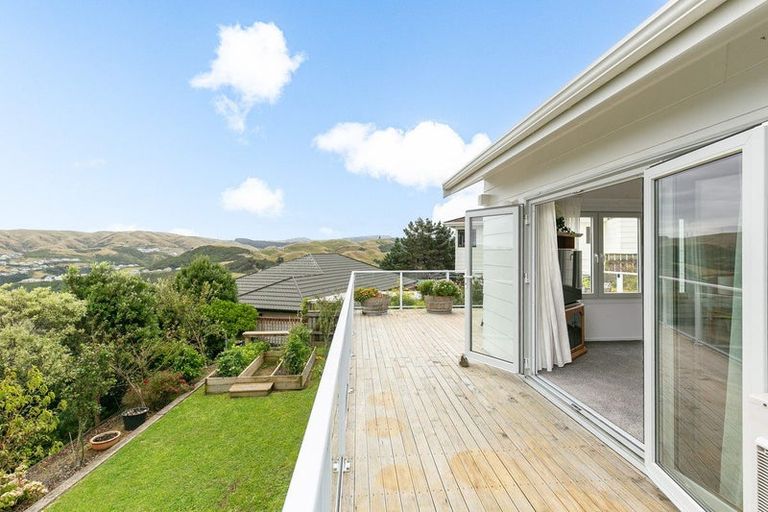 Photo of property in 5 Trinidad Crescent, Grenada Village, Wellington, 6037