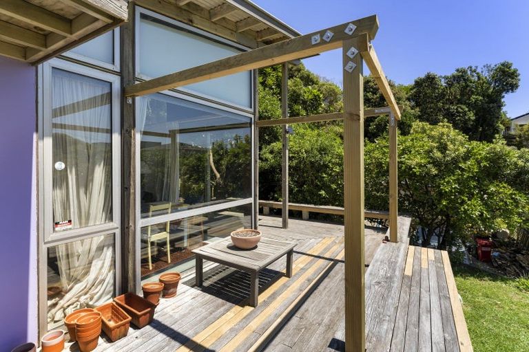 Photo of property in 4 Tangahoe Street, Paekakariki, 5034