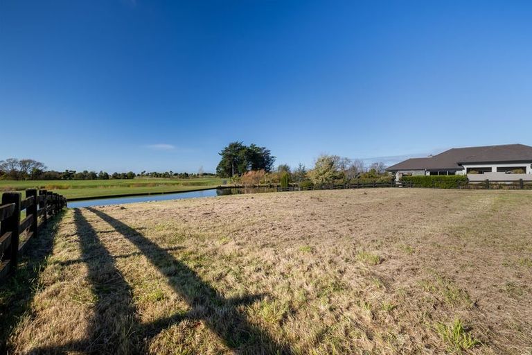 Photo of property in 22 Mapleham Drive, Pegasus, 7612