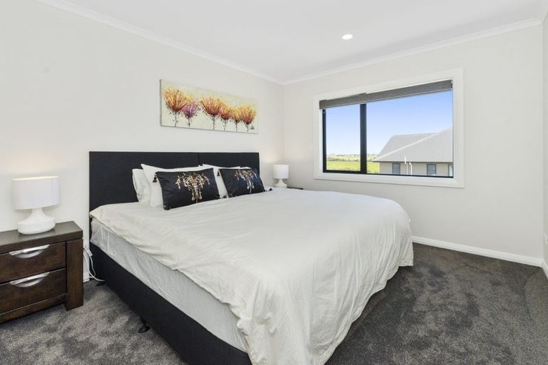 Photo of property in 10 Kerrykeel Drive, Flat Bush, Auckland, 2019
