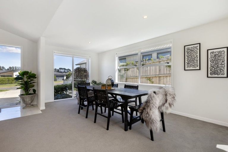 Photo of property in 2 Tuaia Street, Pyes Pa, Tauranga, 3112