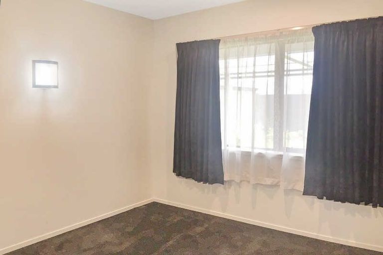 Photo of property in 299 Halswell Junction Road, Halswell, Christchurch, 8025