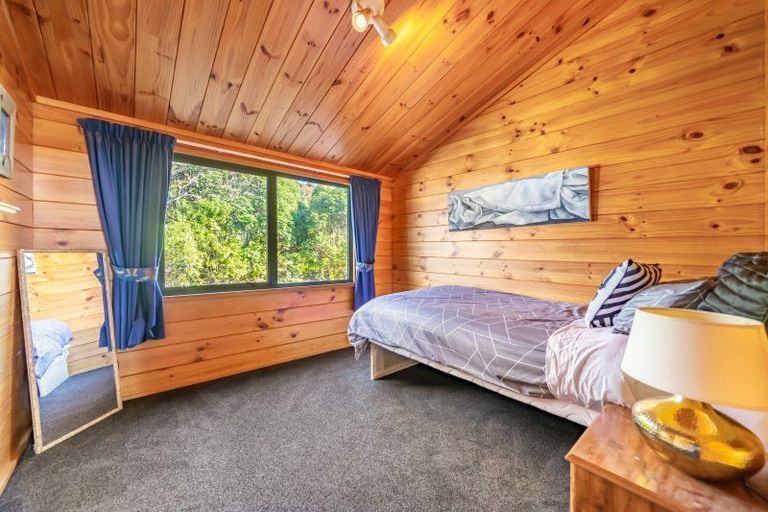 Photo of property in 19 Carlow Grove, Birchville, Upper Hutt, 5018