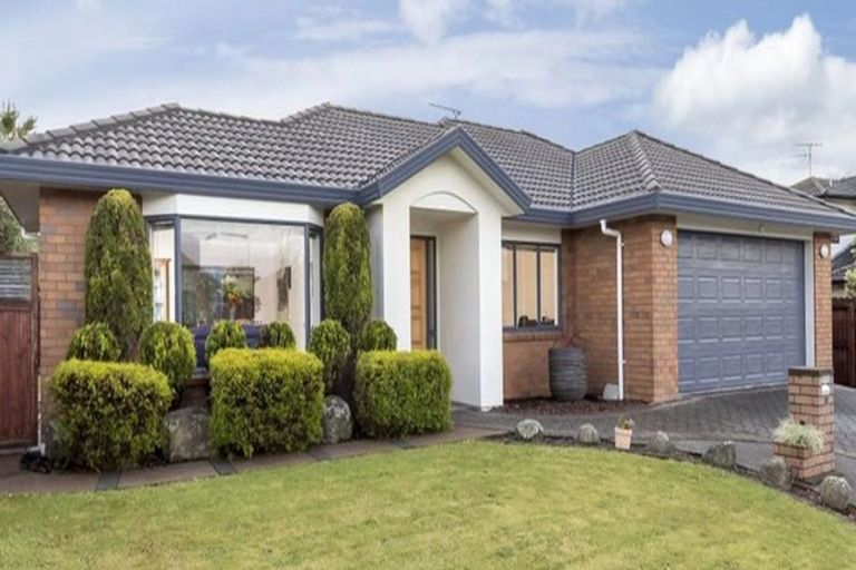 Photo of property in 10 Shankill Place, East Tamaki, Auckland, 2013