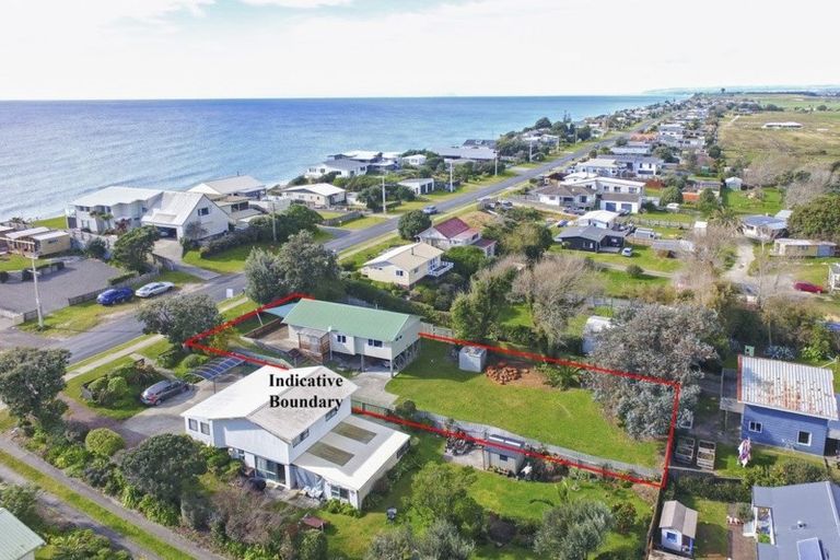 Photo of property in 238 Pukehina Parade, Pukehina, Te Puke, 3189