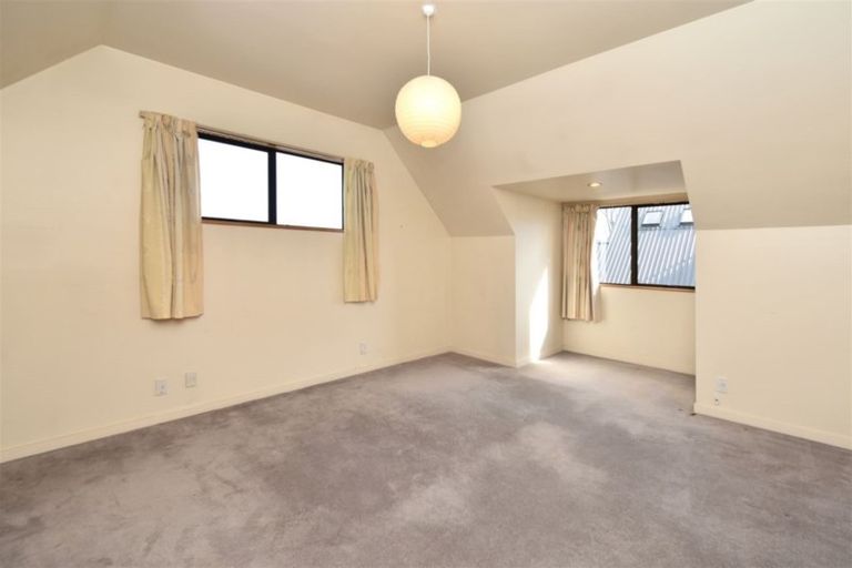 Photo of property in 2/23 Hamilton Avenue, Ilam, Christchurch, 8041