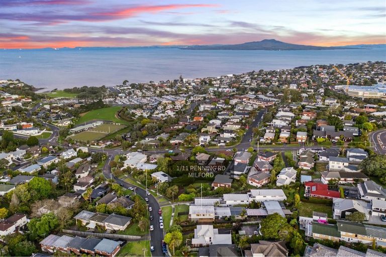 Photo of property in 1/11 Penning Road, Milford, Auckland, 0620