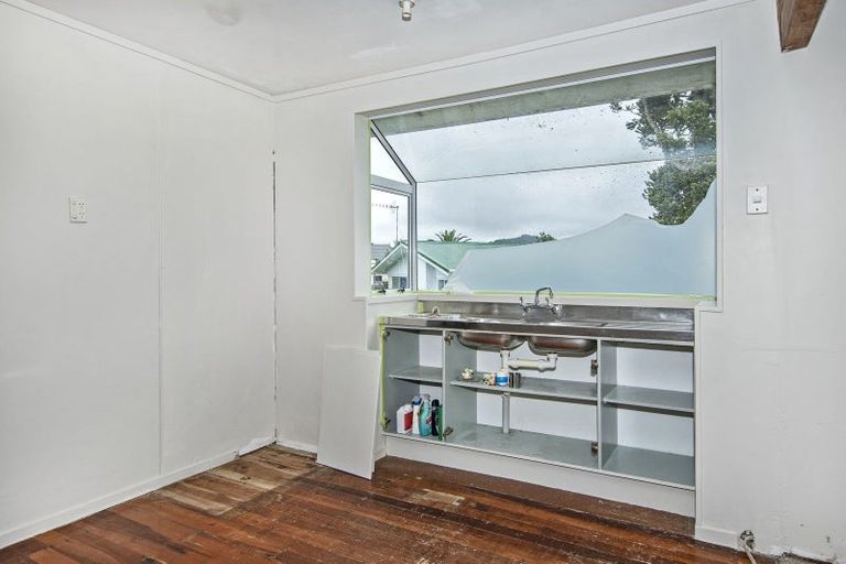 Photo of property in 24 Edge Street, Onerahi, Whangarei, 0110