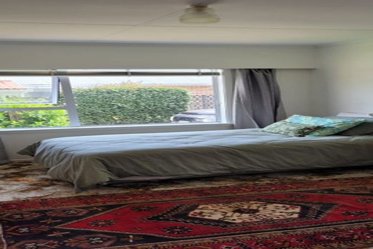 Photo of property in 7 Margaret Place, Merrilands, New Plymouth, 4312