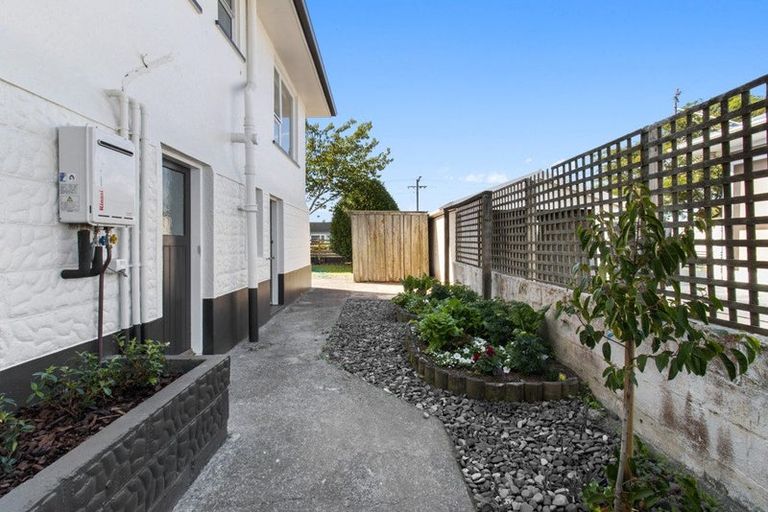Photo of property in 1 Galt Street, Hawera, 4610