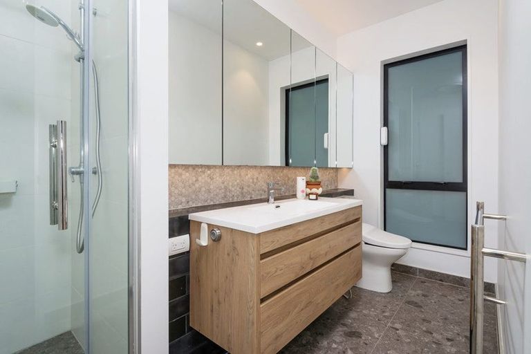 Photo of property in 29 Kewa Road, Albany Heights, Auckland, 0632