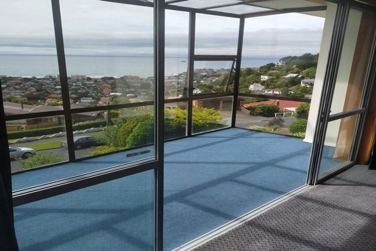 Photo of property in 16 Seaview Terrace, Kew, Dunedin, 9012