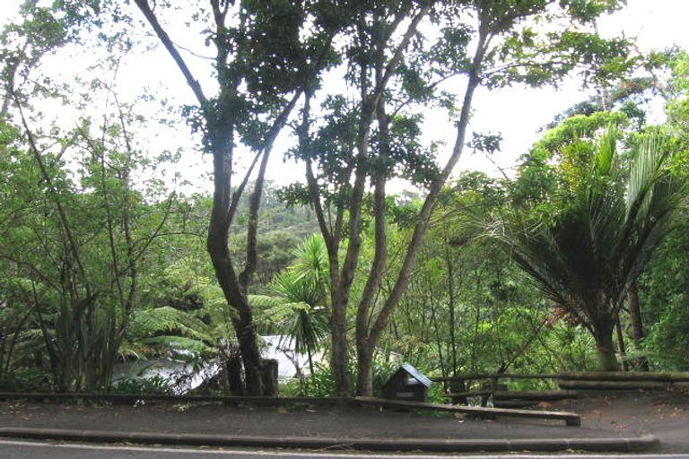 Photo of property in 28 Tanekaha Road, Titirangi, Auckland, 0604