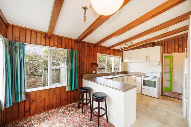 Photo of property in 37 Follett Street, Marton, 4710