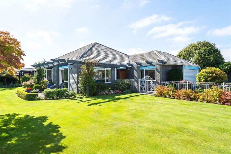 Photo of property in 17 Clarevale Street, Burwood, Christchurch, 8083