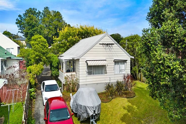 Photo of property in 3/1 Pimento Place, New Lynn, Auckland, 0600