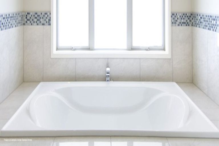 Photo of property in 29 Ocean View Rise, Ruakaka, 0116