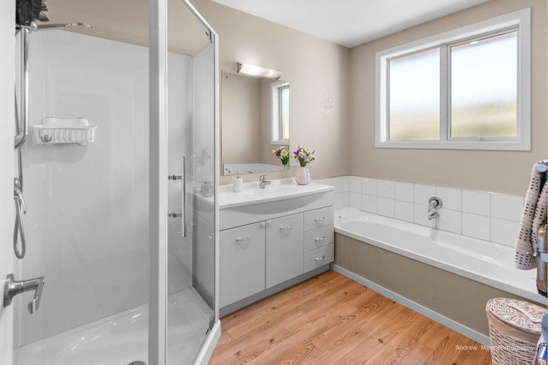 Photo of property in 1 Little Maude Drive, Lake Hawea, Wanaka, 9382