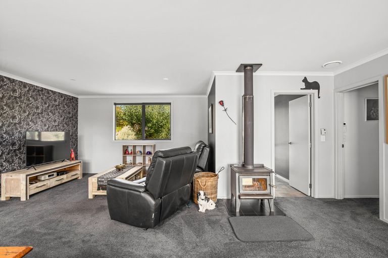 Photo of property in 24 Blackman Road, Blackmans, Alexandra, 9391