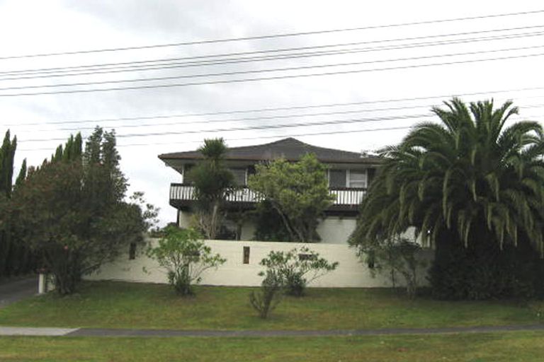 Photo of property in 277 Sunset Road, Sunnynook, Auckland, 0632