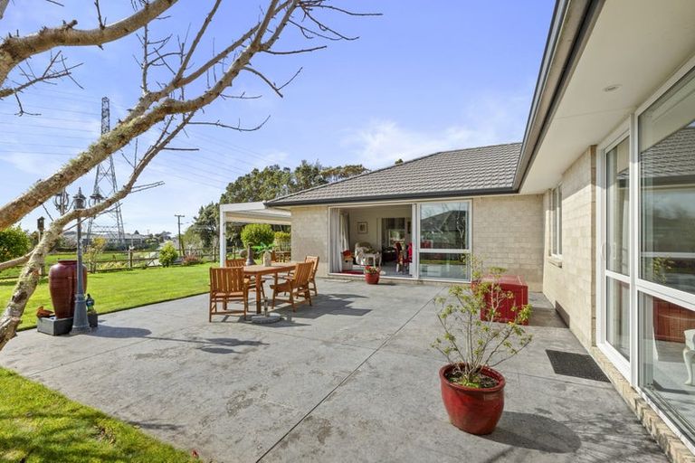 Photo of property in 476 Mangorei Road, Highlands Park, New Plymouth, 4312