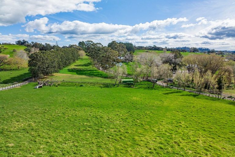 Photo of property in 1559 Dairy Flat Highway, Dairy Flat, Albany, 0794