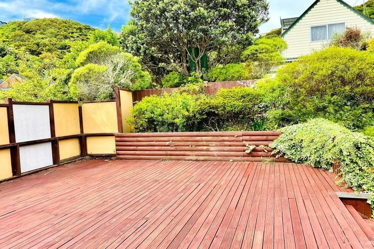 Photo of property in 69 Woodhouse Avenue, Karori, Wellington, 6012