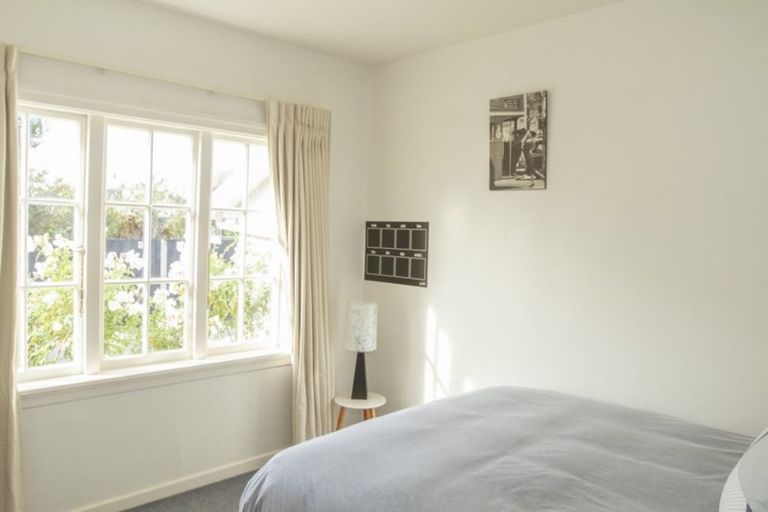 Photo of property in 5a Roa Road, Fendalton, Christchurch, 8041