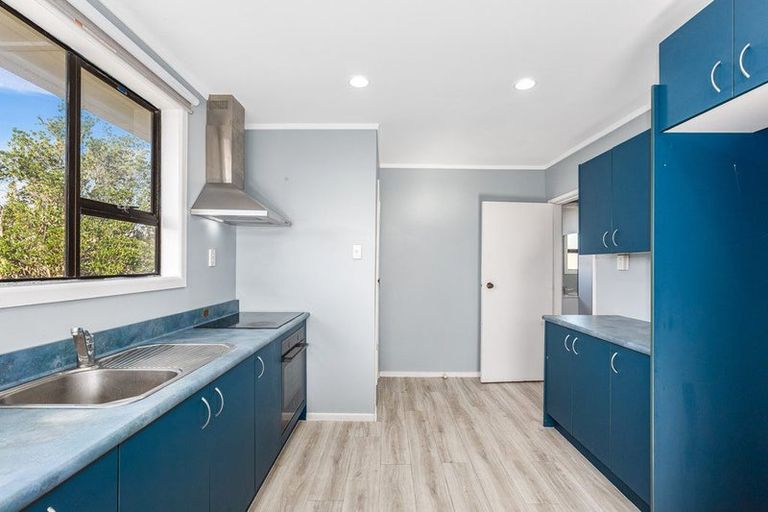 Photo of property in 1a Stephen Street, Tawa, Wellington, 5028