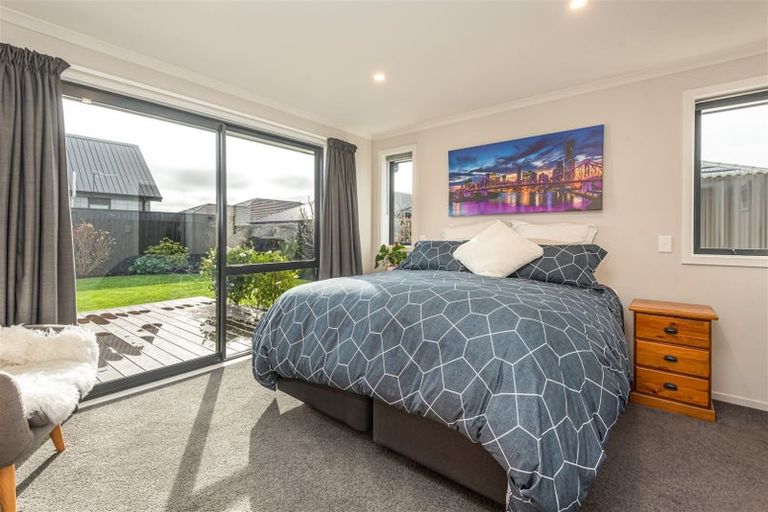 Photo of property in 40 Luxembourg Crescent, Halswell, Christchurch, 8025