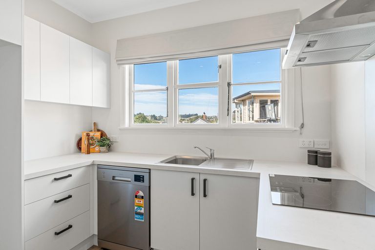 Photo of property in 18 Rennie Street, Green Island, Dunedin, 9018