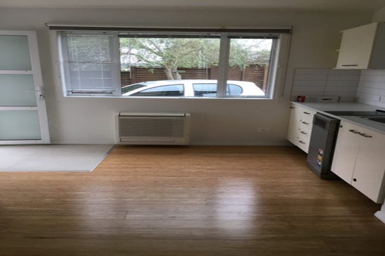 Photo of property in 1/30 Salisbury Road, Birkdale, Auckland, 0626