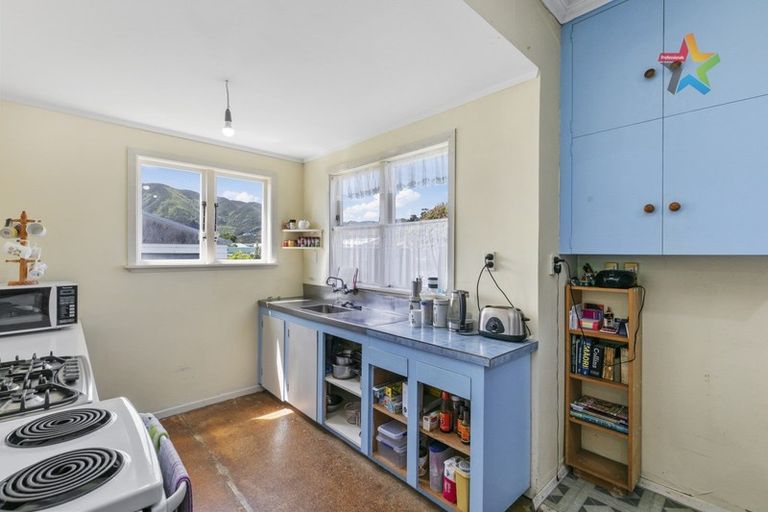Photo of property in 98 Randwick Road, Moera, Lower Hutt, 5010