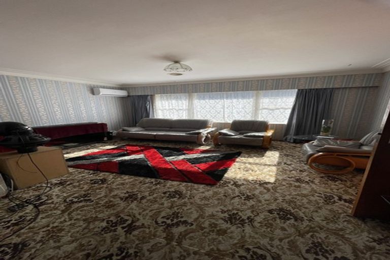 Photo of property in 1/32 Wallace Road, Papatoetoe, Auckland, 2025