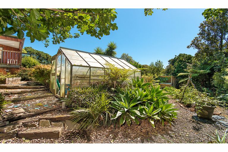 Photo of property in 2409 Awhitu Road, Awhitu, Waiuku, 2684