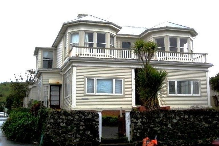 Photo of property in 21 Cambridge Terrace, Devonport, Auckland, 0624