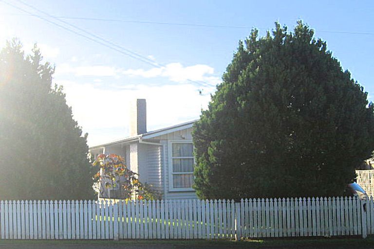 Photo of property in 11 Evelyn Street, Papatoetoe, Auckland, 2025