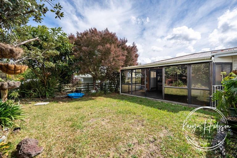 Photo of property in 109 Hurndall Street East, Maungaturoto, 0520