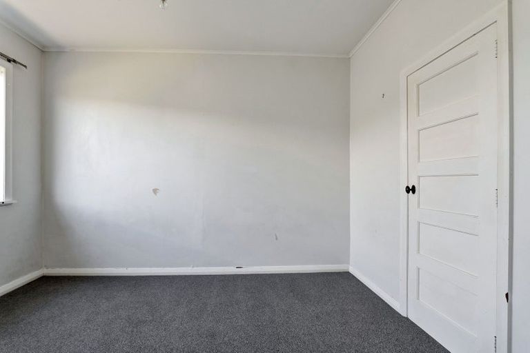 Photo of property in 28 Cornwall Street, Eltham, 4322