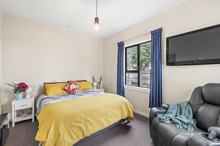 Photo of property in 3 Highfield Avenue, Dunsandel, 7682